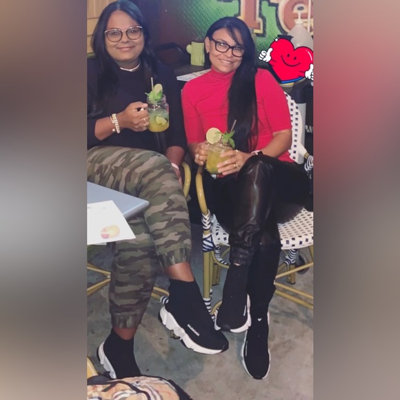 Welcome to our closet - Picture 11 of 11